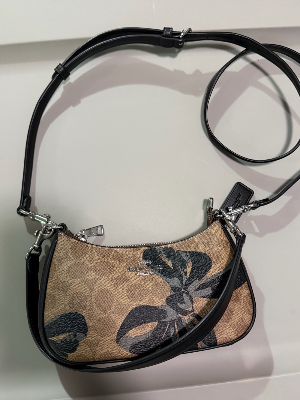 Coach Teri Mini Crossbody Bag In Signature Canvas With Bow Print NWT
